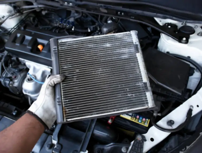 car-Ac-condenser